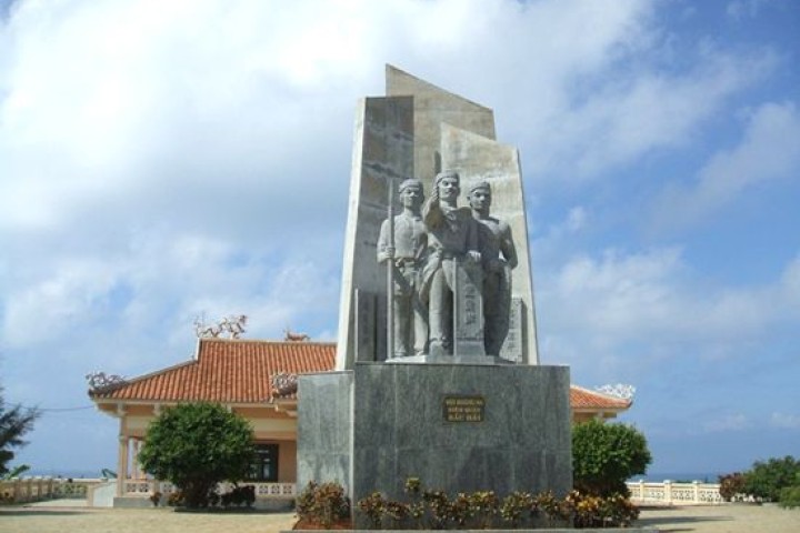 The Hoang Sa Naval Flotilla and Bac Hai Administration Exhibition House